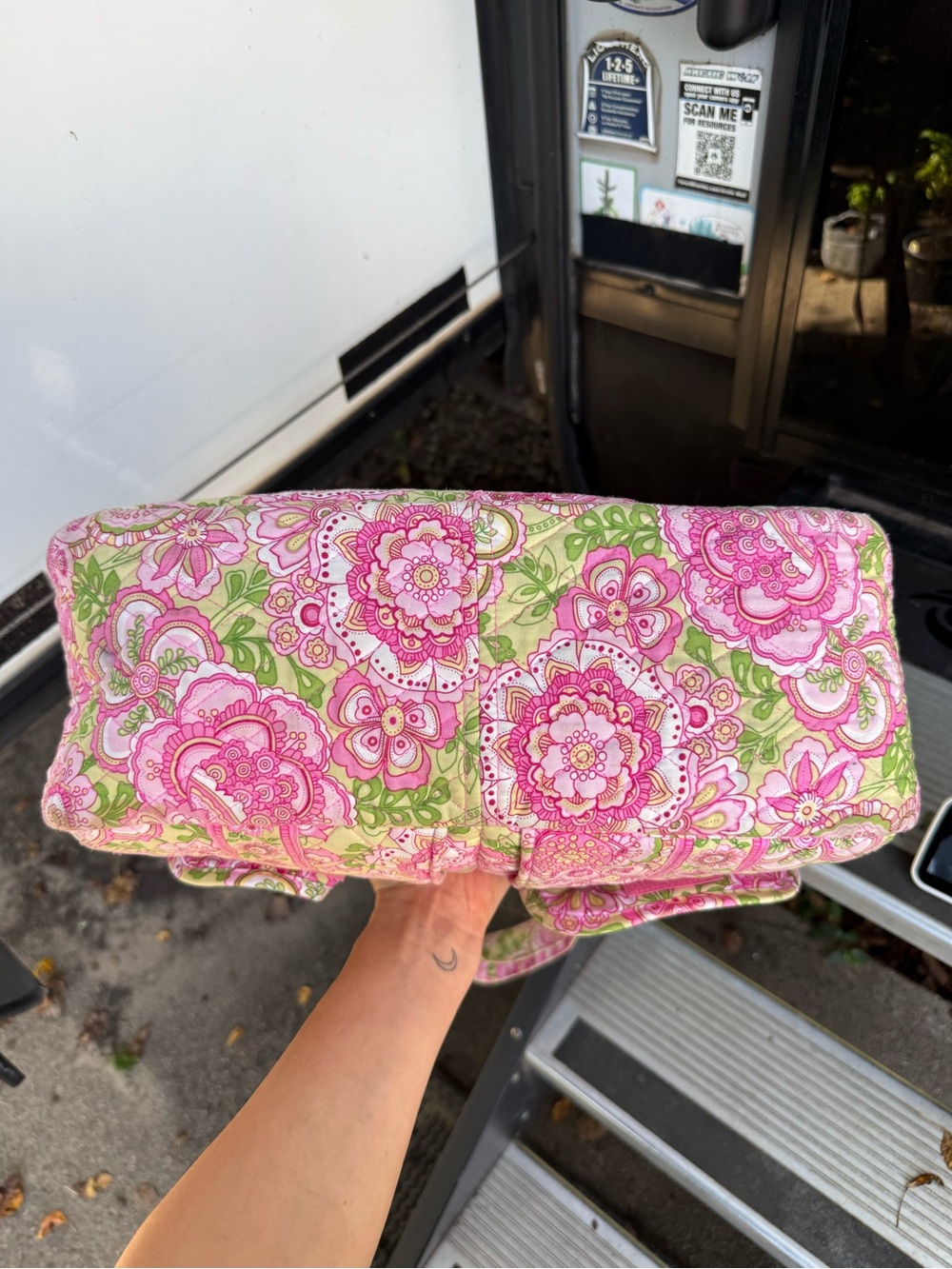Vera Bradley Petal Pink Cargo
Sling - Picture 3 of 13